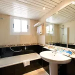 Tryp Ciudad De Отель