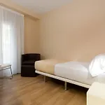 Tryp Ciudad De Отель