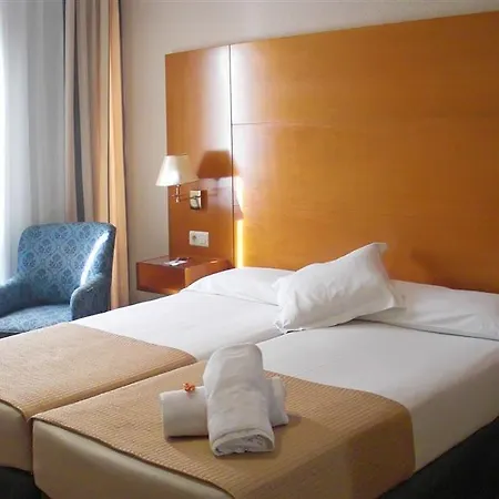 Tryp Ciudad De Ξενοδοχείο