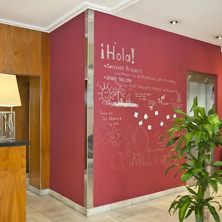 Ξενοδοχείο Tryp Ciudad De 3*